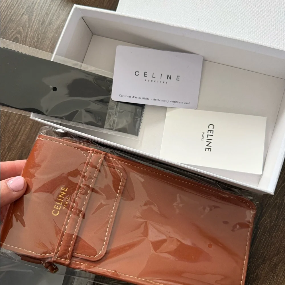 Celine CL40238U Sunglasses - Picture 9 of 10
